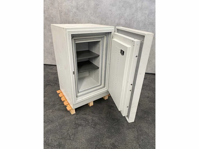 Lampertz dis-datasafe - brand- en inbraakwerende kluis - 650kg - afbeelding 2 van  15