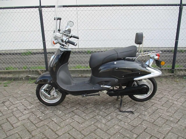 Lanbei - e-snorscooter - lanbei retro - e-scooter - afbeelding 1 van  11
