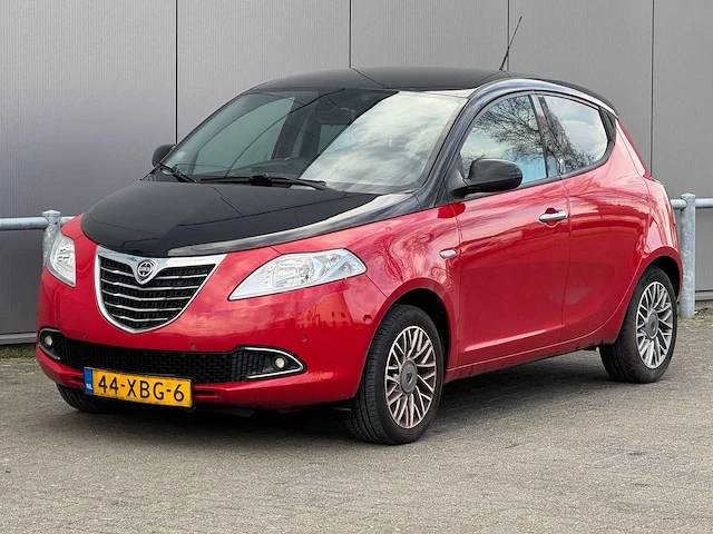 Lancia - 2012 - ypsilon - 0.9 twinair platinum - 44-xbg-6 - afbeelding 1 van  14