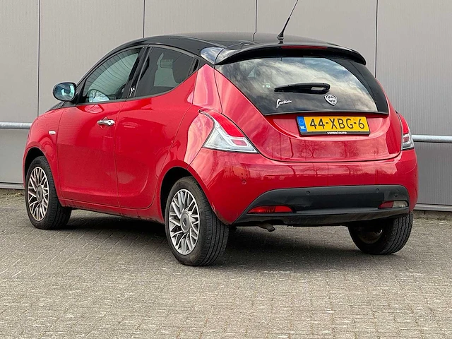 Lancia - 2012 - ypsilon - 0.9 twinair platinum - 44-xbg-6 - afbeelding 8 van  14