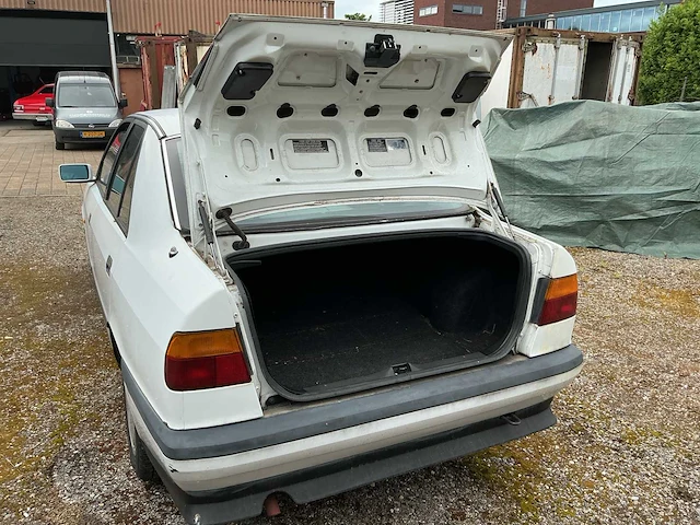 Lancia - dedra - 1.6 i.e. - youngtimer > 15 - afbeelding 4 van  14