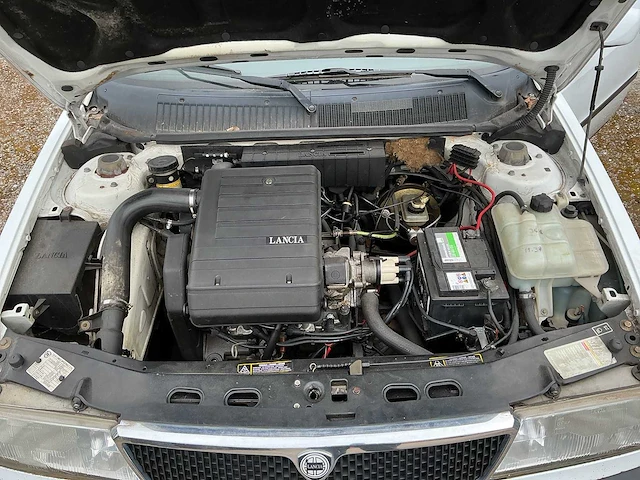 Lancia - dedra - 1.6 i.e. - youngtimer > 15 - afbeelding 5 van  14