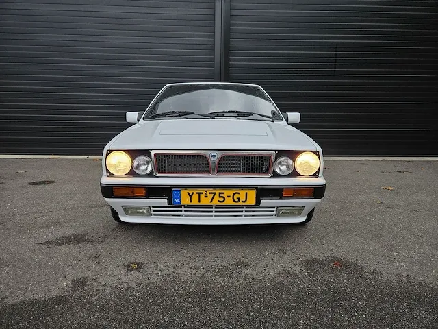 Lancia - delta - 2.0-16v hf integrale - yt-75-gj - origineel nederlands - afbeelding 2 van  36