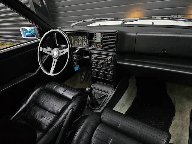 Lancia - delta - 2.0-16v hf integrale - yt-75-gj - origineel nederlands - afbeelding 17 van  36