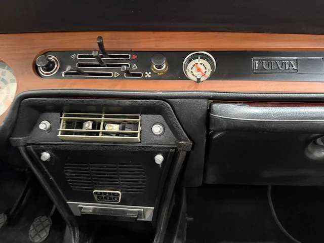 Lancia - fulvia 3 - oldtimer - 1974 - afbeelding 15 van  36