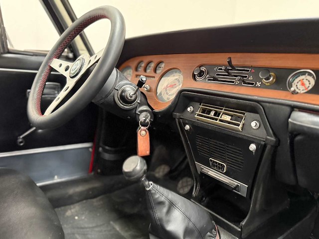 Lancia - fulvia 3 - oldtimer - 1974 - afbeelding 8 van  36
