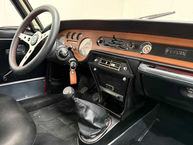Lancia - fulvia 3 - oldtimer - 1974 - afbeelding 9 van  36