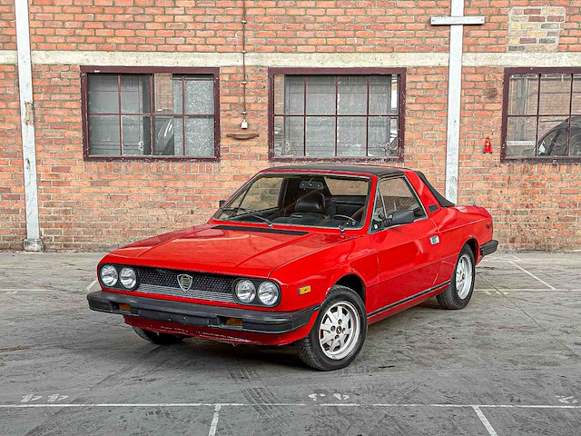 Lancia beta zagato spider 2.0 injection 120pk 1981 - afbeelding 27 van  32