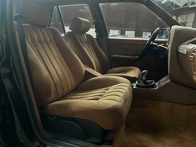 Lancia thema 8.32 (ferrari) limousine 215pk 1975 - afbeelding 32 van  42