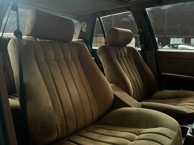 Lancia thema 8.32 (ferrari) limousine 215pk 1975 - afbeelding 33 van  42