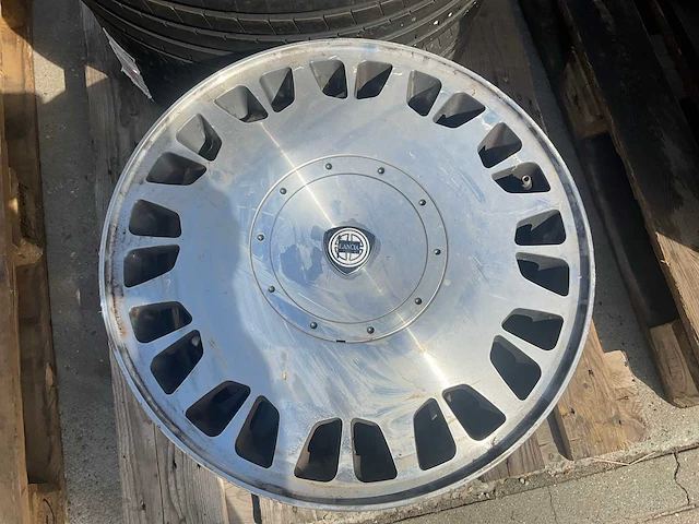 Lancia velg 7jx16h2-39 (2x) - afbeelding 3 van  9