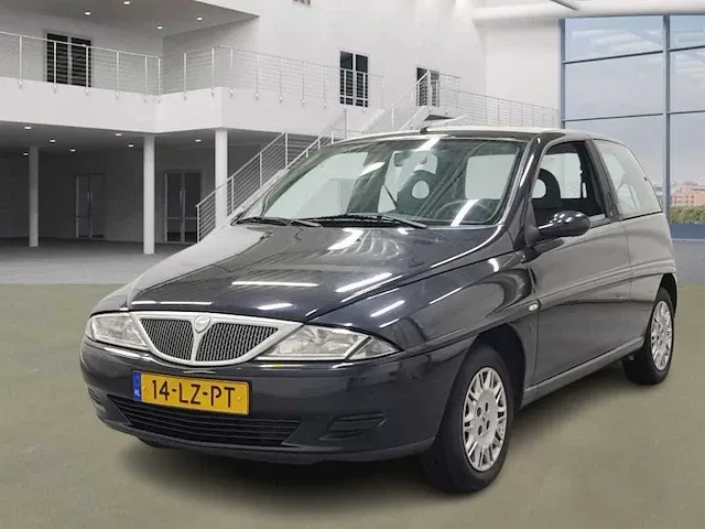 Lancia ypsilon 1.2 vanity, 14-lz-pt - afbeelding 1 van  15