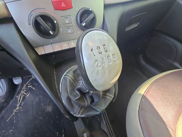 Lancia ypsilon 1.4-16v platino car 2007 | 68-xt-sk i - afbeelding 11 van  23