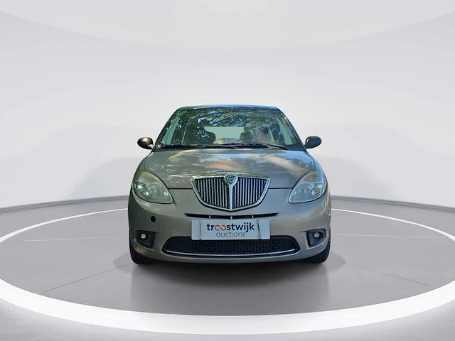 Lancia ypsilon 1.4-16v platino car 2007 | 68-xt-sk i - afbeelding 17 van  23
