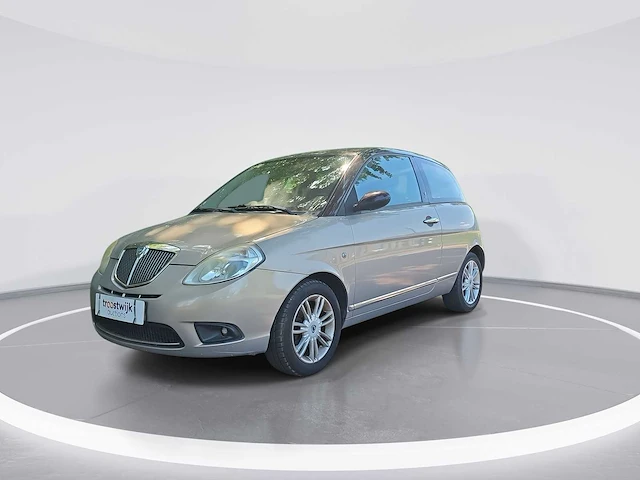 Lancia ypsilon 1.4-16v platino car 2007 | 68-xt-sk i - afbeelding 18 van  23