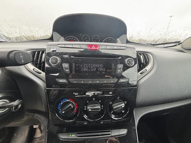 Lancia ypsilon 5p/d,2011 - afbeelding 3 van  29