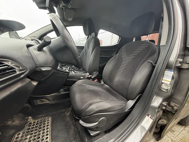 Lancia ypsilon 5p/d,2011 - afbeelding 28 van  29