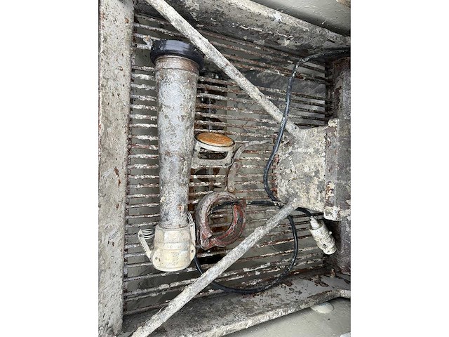 Lancy - 2009 - mixjet tp14 - betonpomp - afbeelding 2 van  16