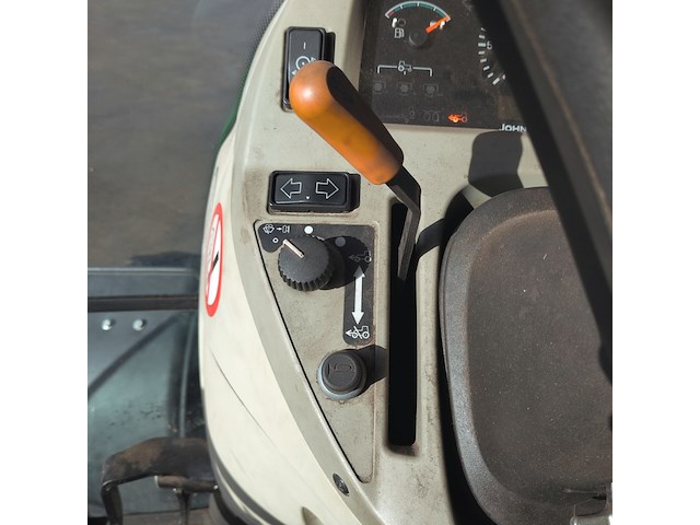 Land- of bosbouwtrekker, john deere, 3320, 2012 - afbeelding 26 van  41