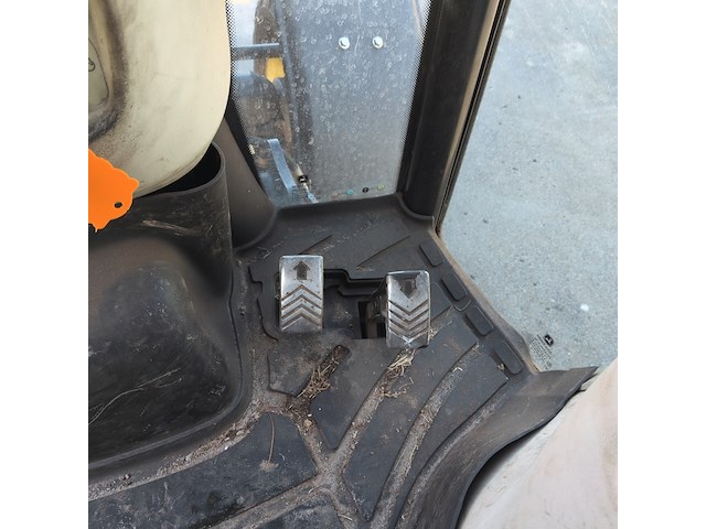 Land- of bosbouwtrekker, john deere, 3320, 2012 - afbeelding 29 van  41