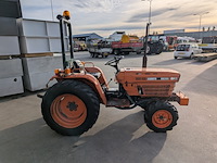 Land- of bosbouwtrekker kubota, d8200, bouwjaar 1987 - afbeelding 26 van  29