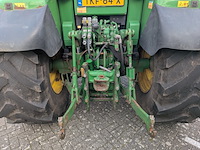 Land- of bosbouwtrekker met voorlader en grondbak john deere, 6230 premium, bouwjaar 2007 - afbeelding 9 van  46