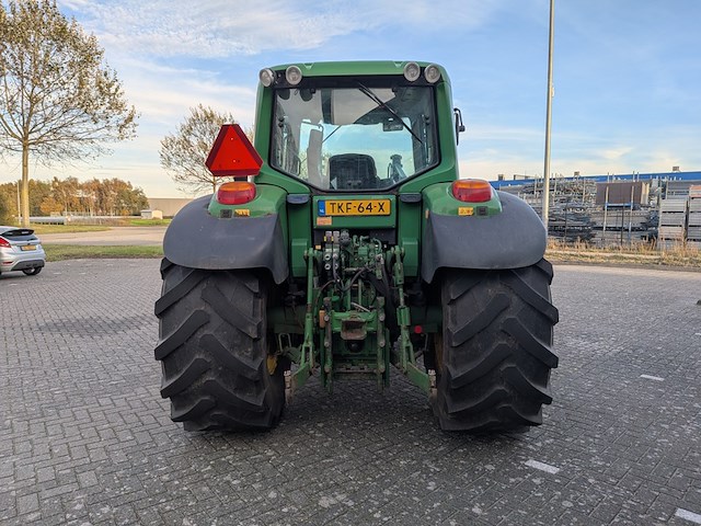 Land- of bosbouwtrekker met voorlader en grondbak john deere, 6230 premium, bouwjaar 2007 - afbeelding 44 van  46