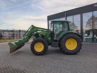 Land- of bosbouwtrekker met voorlader en grondbak john deere, 6230 premium, bouwjaar 2007 - afbeelding 46 van  46
