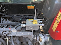 Land- of bosbouwtrekker met voorlader, massey ferguson, 5710 sl, 2016 - afbeelding 10 van  51