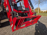 Land- of bosbouwtrekker met voorlader, massey ferguson, 5710 sl, 2016 - afbeelding 20 van  51