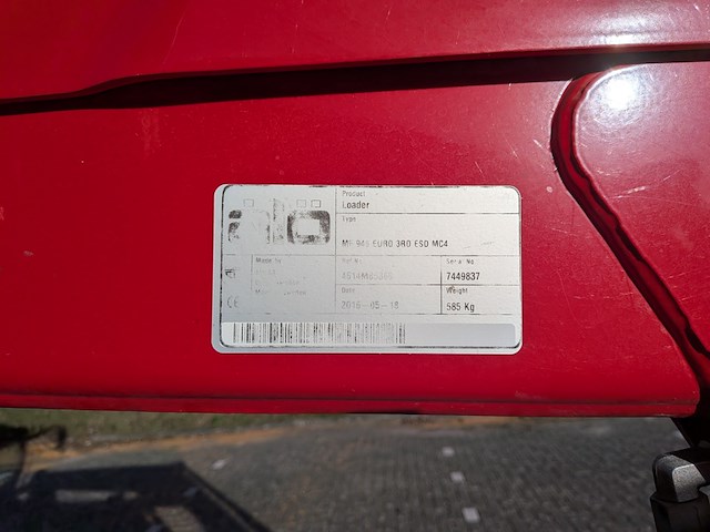 Land- of bosbouwtrekker met voorlader, massey ferguson, 5710 sl, 2016 - afbeelding 26 van  51