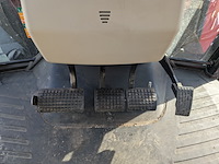 Land- of bosbouwtrekker met voorlader, massey ferguson, 5710 sl, 2016 - afbeelding 38 van  51