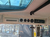 Land- of bosbouwtrekker met voorlader, massey ferguson, 5710 sl, 2016 - afbeelding 41 van  51