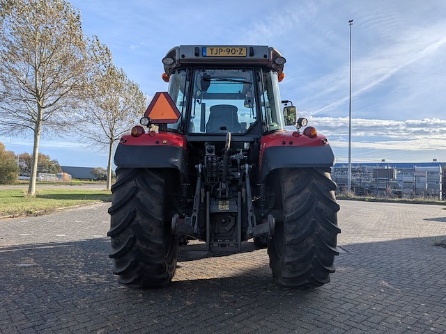 Land- of bosbouwtrekker met voorlader, massey ferguson, 5710 sl, 2016 - afbeelding 48 van  51