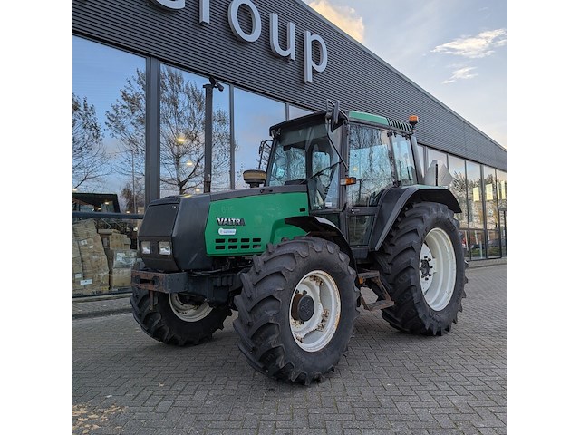 Land- of bosbouwtrekker, valmet, 6300, 1986 - afbeelding 1 van  42