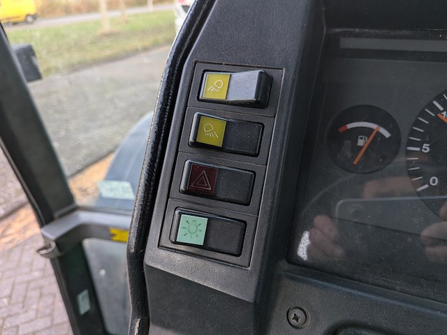 Land- of bosbouwtrekker, valmet, 6300, 1986 - afbeelding 27 van  42