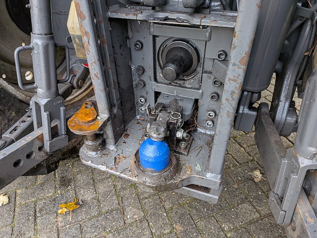 Land- of bosbouwtrekker, valtra, n142, 2013 - afbeelding 16 van  51