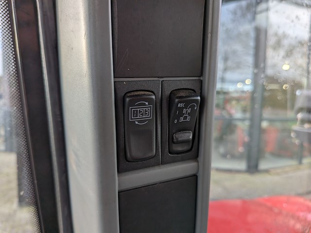 Land- of bosbouwtrekker, valtra, n142, 2013 - afbeelding 36 van  51