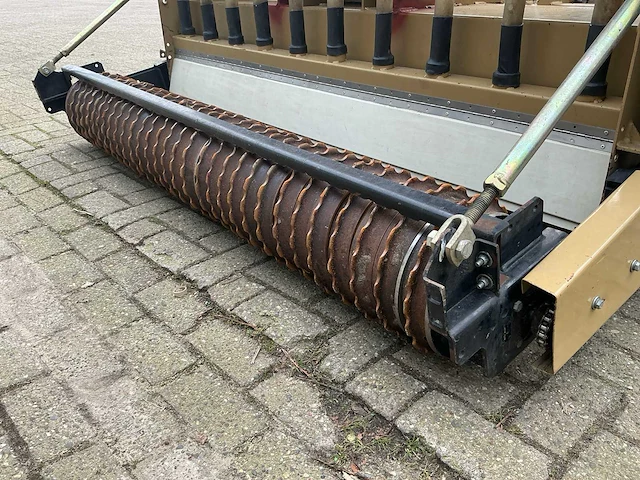 Land pride os1572 doorzaaimachine - afbeelding 13 van  15