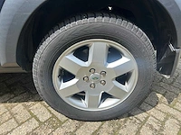 Land rover - 2004 - discovery - 4.4 v8 hse - 84-gxf-6 - afbeelding 2 van  18