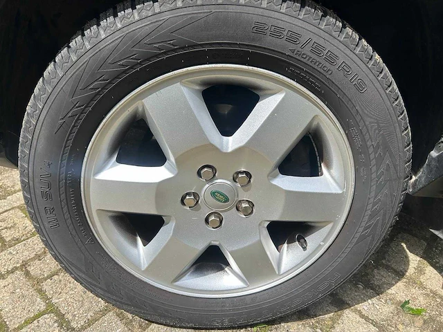 Land rover - 2004 - discovery - 4.4 v8 hse - 84-gxf-6 - afbeelding 18 van  18