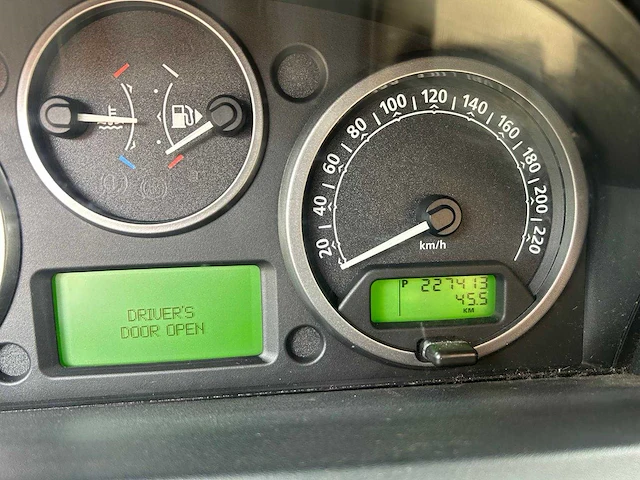 Land rover - 2004 - discovery - 4.4 v8 hse - 84-gxf-6 - afbeelding 14 van  18