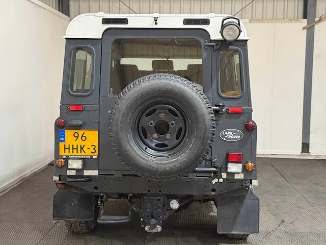Land rover - defender - 110 - oldtimer - 1983 - afbeelding 3 van  37