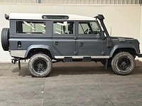 Land rover - defender - 110 - oldtimer - 1983 - afbeelding 35 van  37