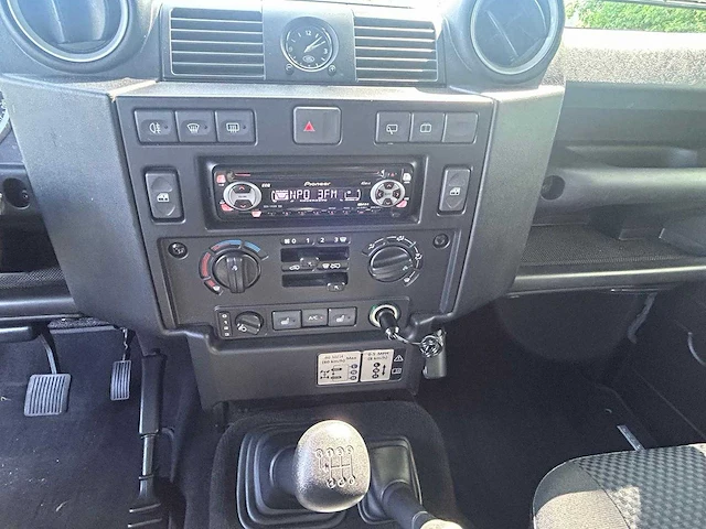 Land rover - defender - 2.2 d sw 90" - bedrijfswagen - nieuwe apk - afbeelding 8 van  23