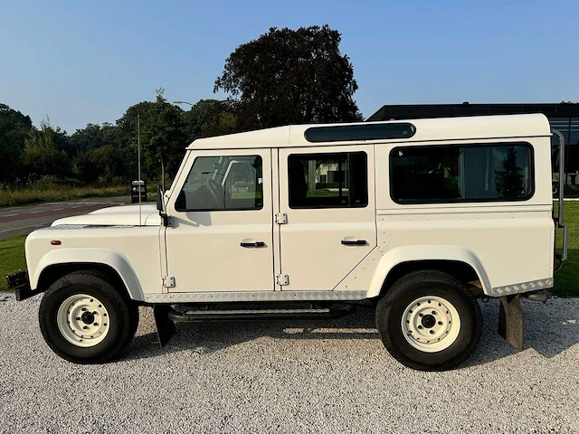 Land rover - defender - 2.4 td 110 sw e - xt-884-h - 2008 - afbeelding 12 van  24