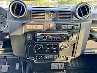 Land rover - defender - 2.4 td 110 sw e - xt-884-h - 2008 - afbeelding 23 van  24