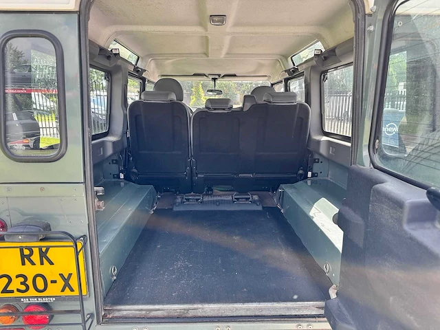 Land rover - defender - 2.4 td 110 sw se - rk-230-x - 2009 - afbeelding 11 van  20