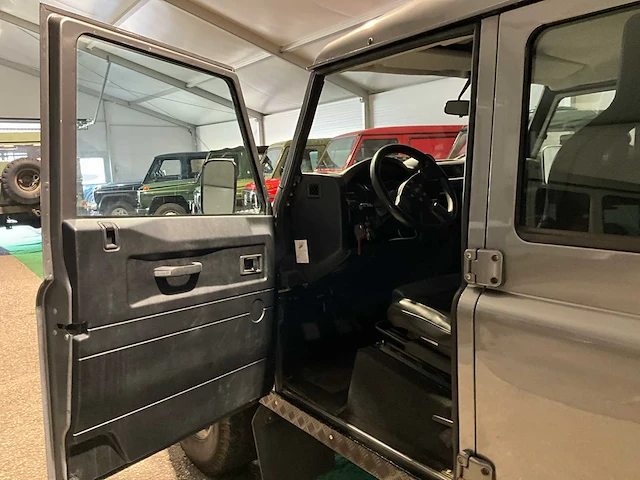 Land rover - defender - 2.4 td 130" e cr.cab - bedrijfswagen - afbeelding 6 van  23