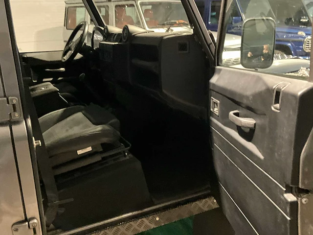 Land rover - defender - 2.4 td 130" e cr.cab - bedrijfswagen - afbeelding 11 van  23